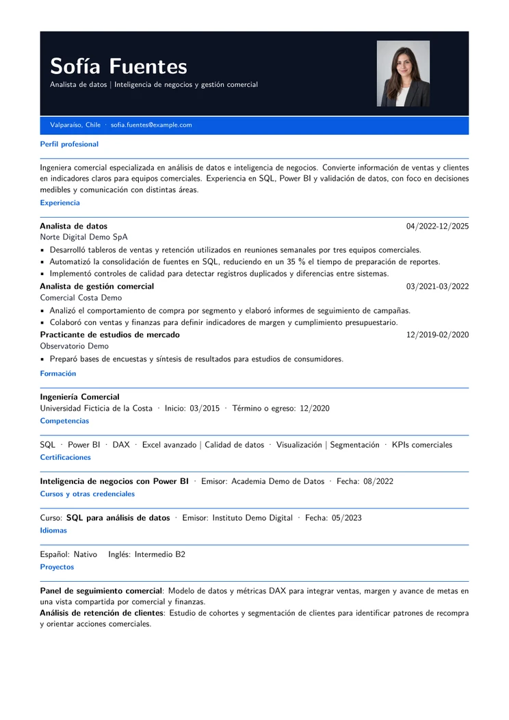 CV ficticio de Sofía Fuentes: experiencia, proyectos, formación, certificaciones, competencias e idiomas